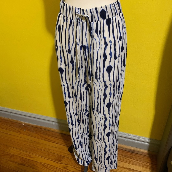 H&M Pants - 🌸5/$25 H&M Pants